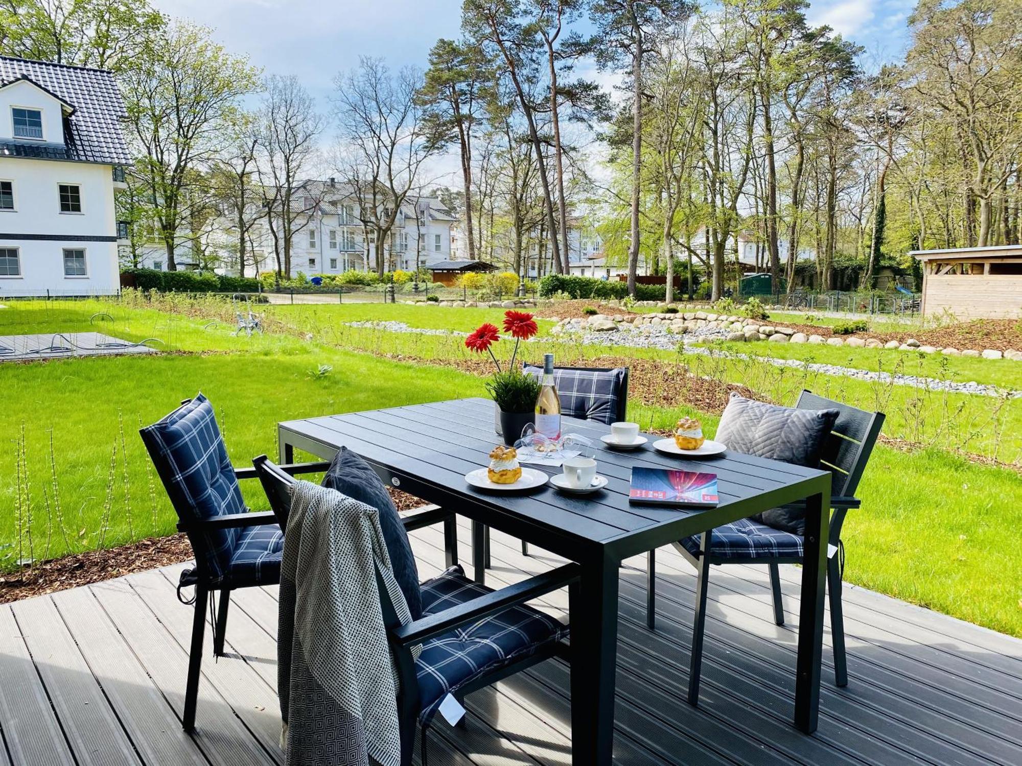 Ferienwohnung Auszeit In Den Parkvillen Carlota Und Candela Baabe Dış mekan fotoğraf